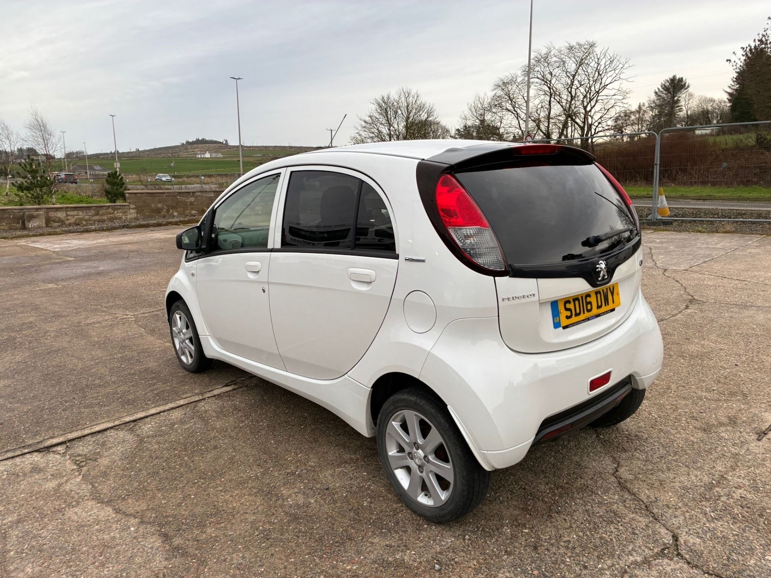 Used Peugeot iOn 2016 for sale - 76929140: Photo 6