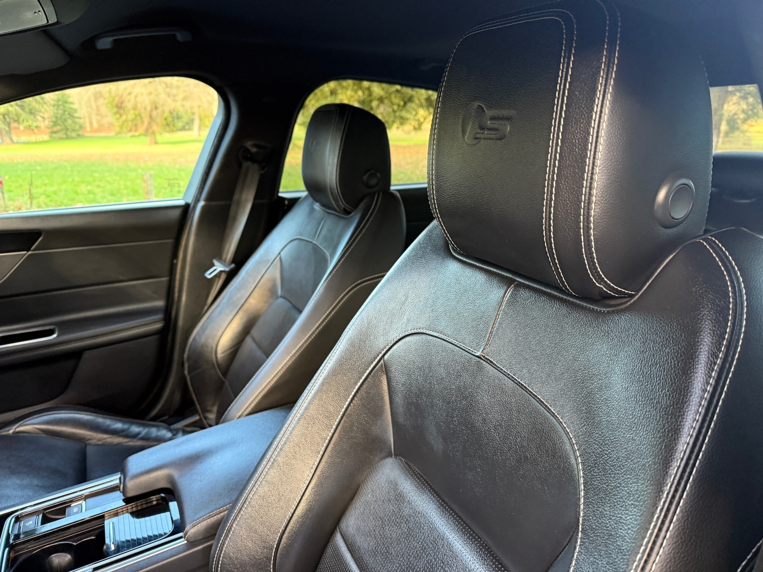 Used Jaguar XF 2016 for sale - 76636877: Photo 24