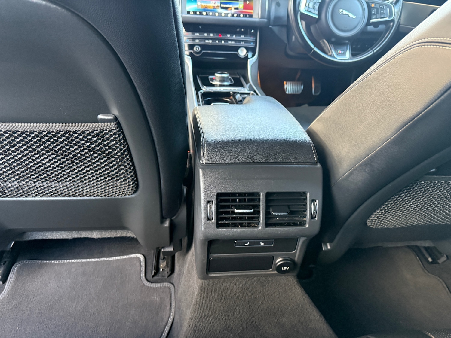 Used Jaguar XF 2016 for sale - 76636877: Photo 27