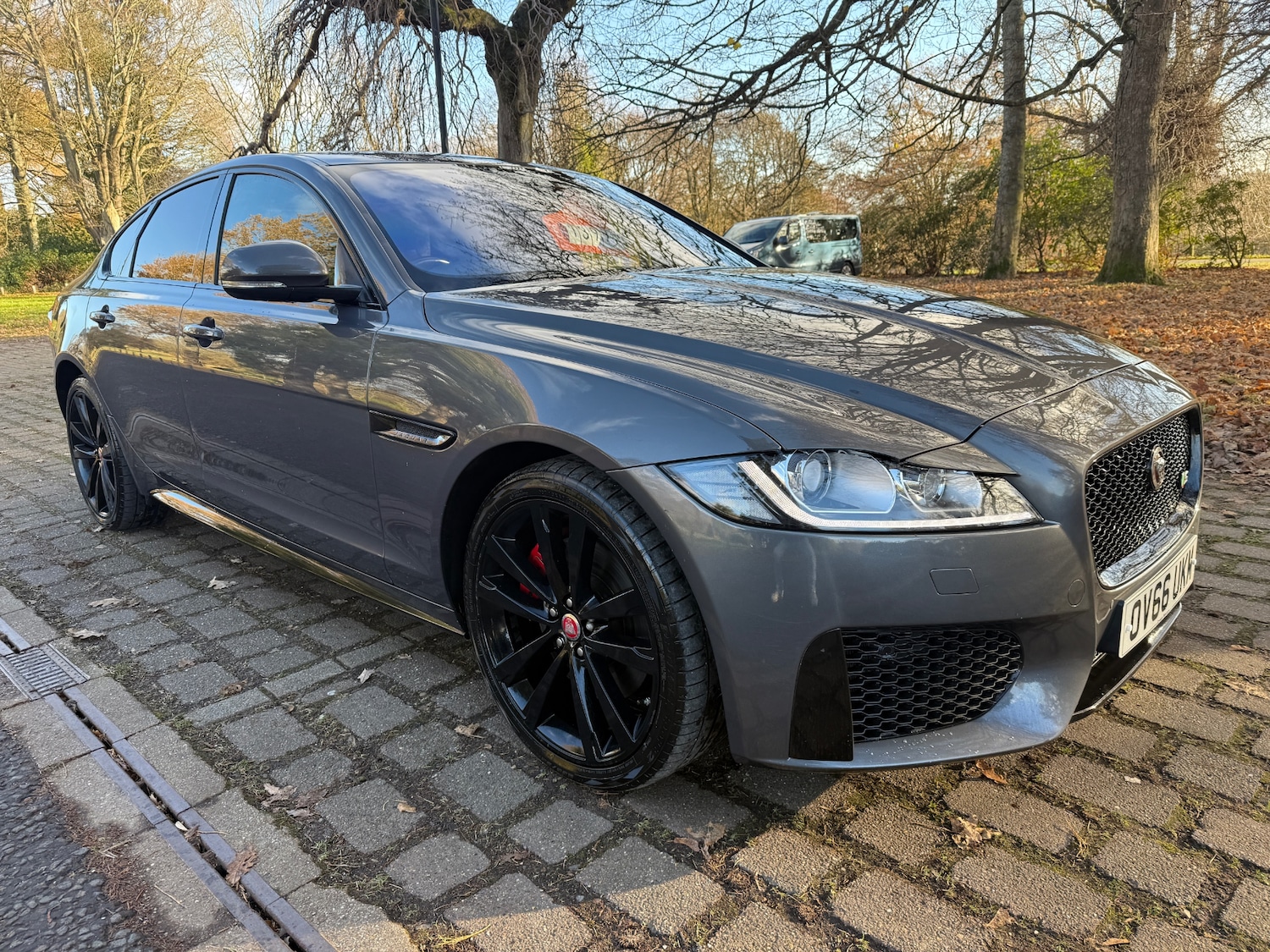 Used Jaguar XF 2016 for sale - 76636877: Photo 3