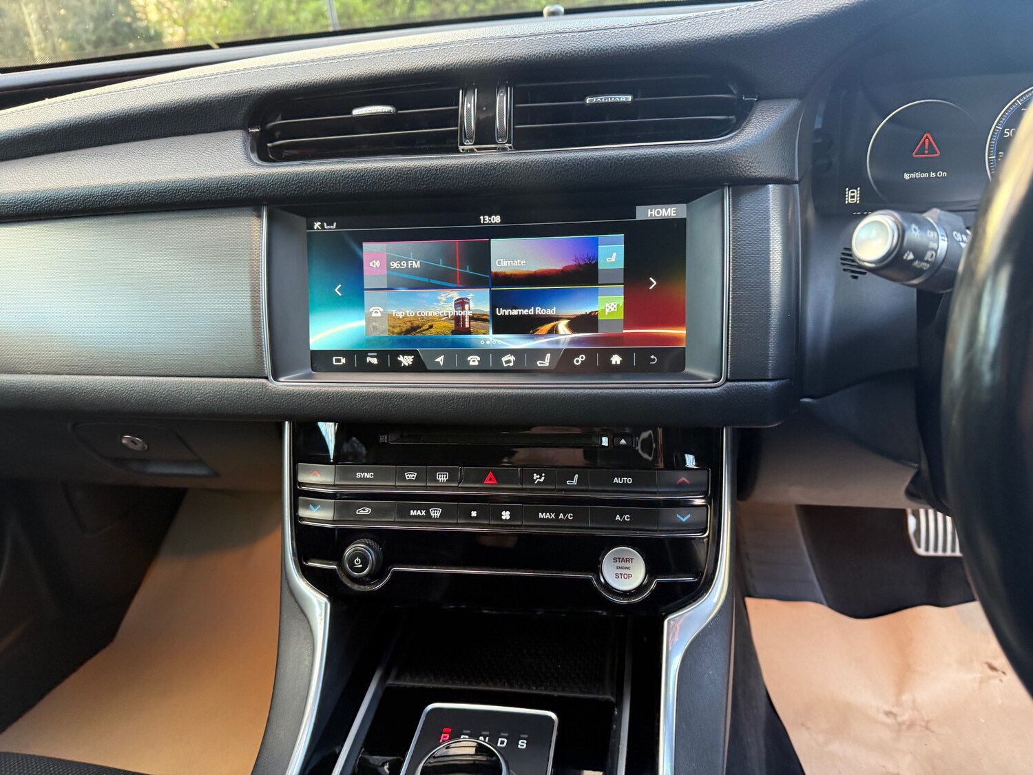 Used Jaguar XF 2016 for sale - 76636877: Photo 36