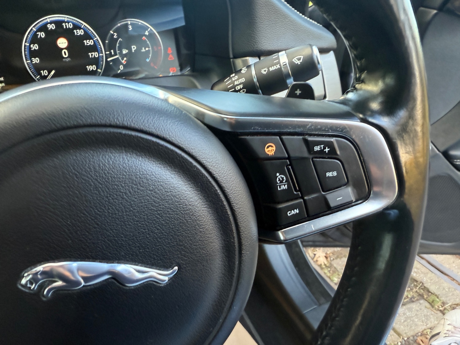 Used Jaguar XF 2016 for sale - 76636877: Photo 39