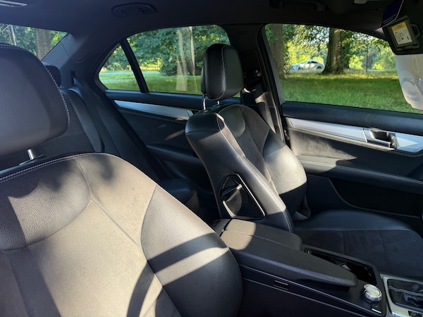 Used Mercedes-Benz C-Class 2014 for sale - 75341641: Photo 12
