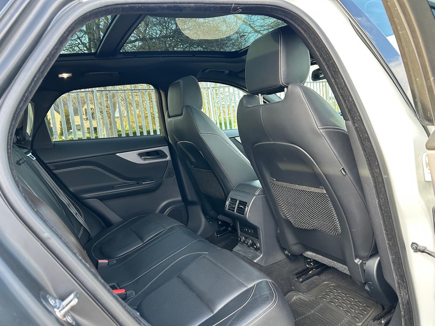 Used Jaguar F-Pace 2018 for sale - 77841661: Photo 12