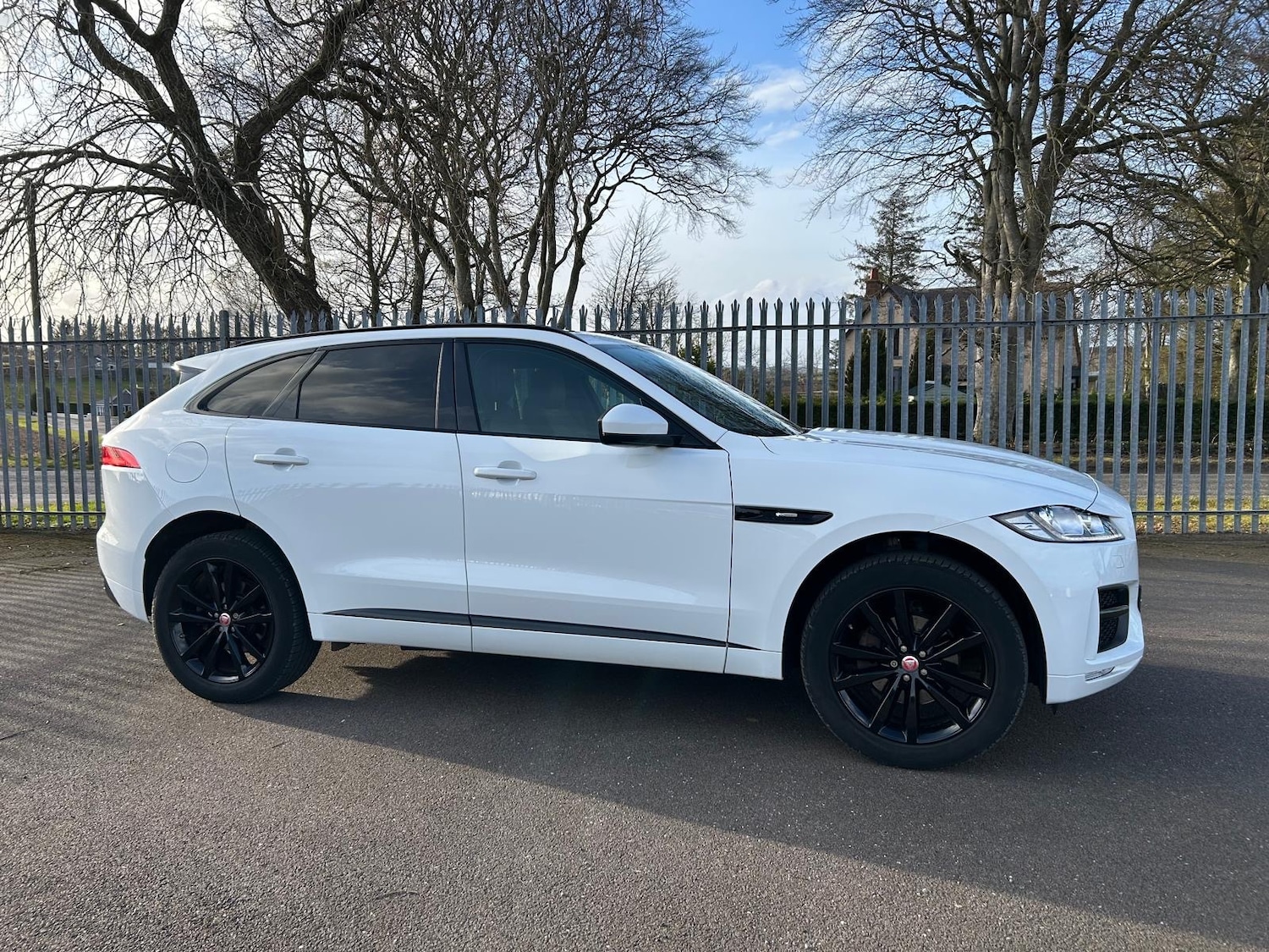 Used Jaguar F-Pace 2018 for sale - 77841661: Photo 3