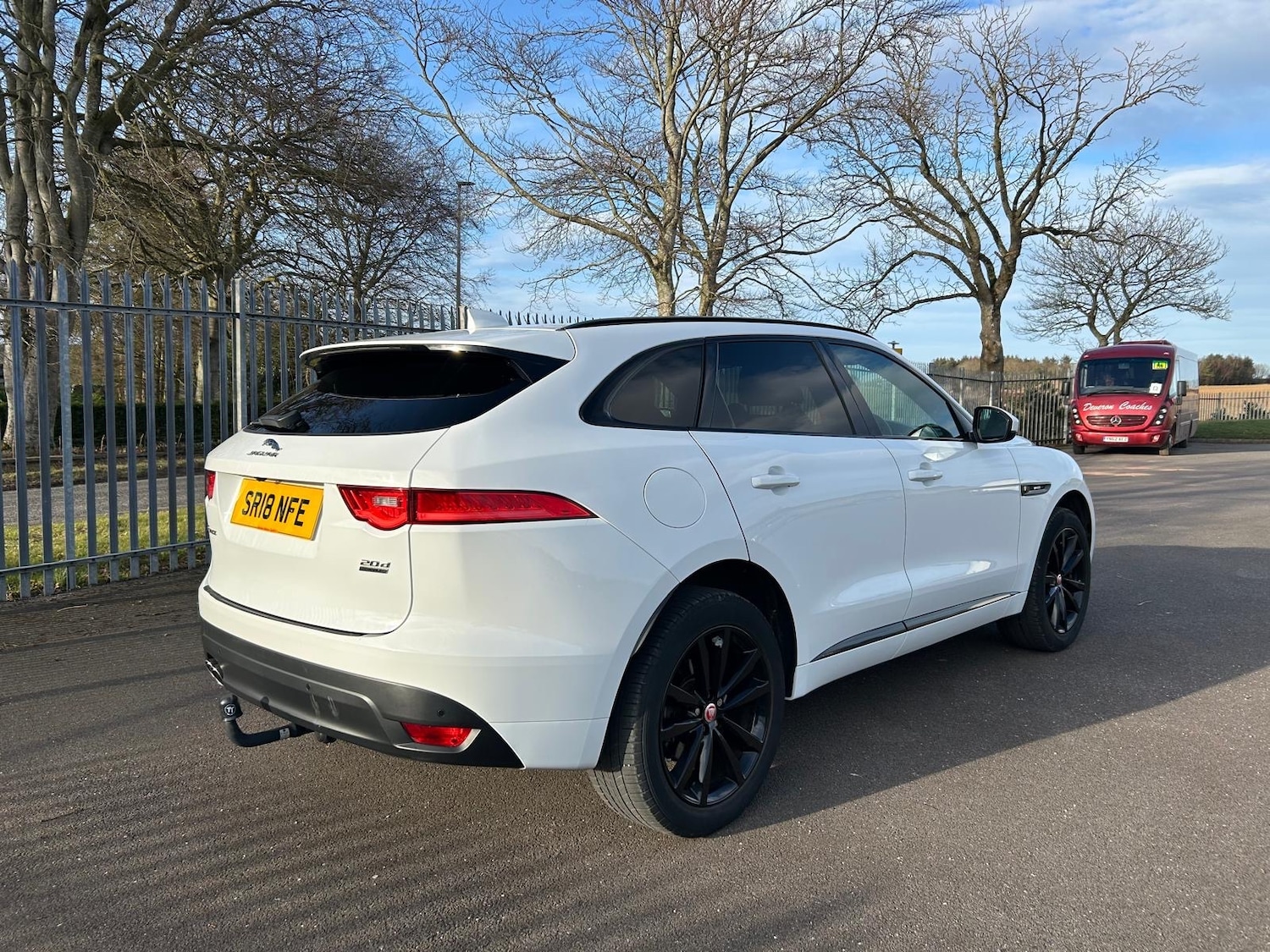 Used Jaguar F-Pace 2018 for sale - 77841661: Photo 4