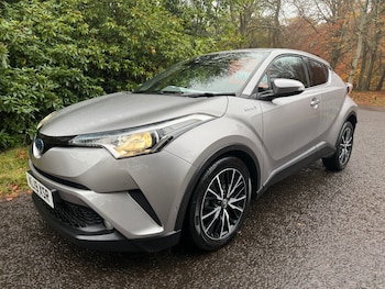 Used Toyota C-HR 2019 for sale - 76471424: Photo