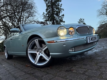 Jaguar XJ feature image