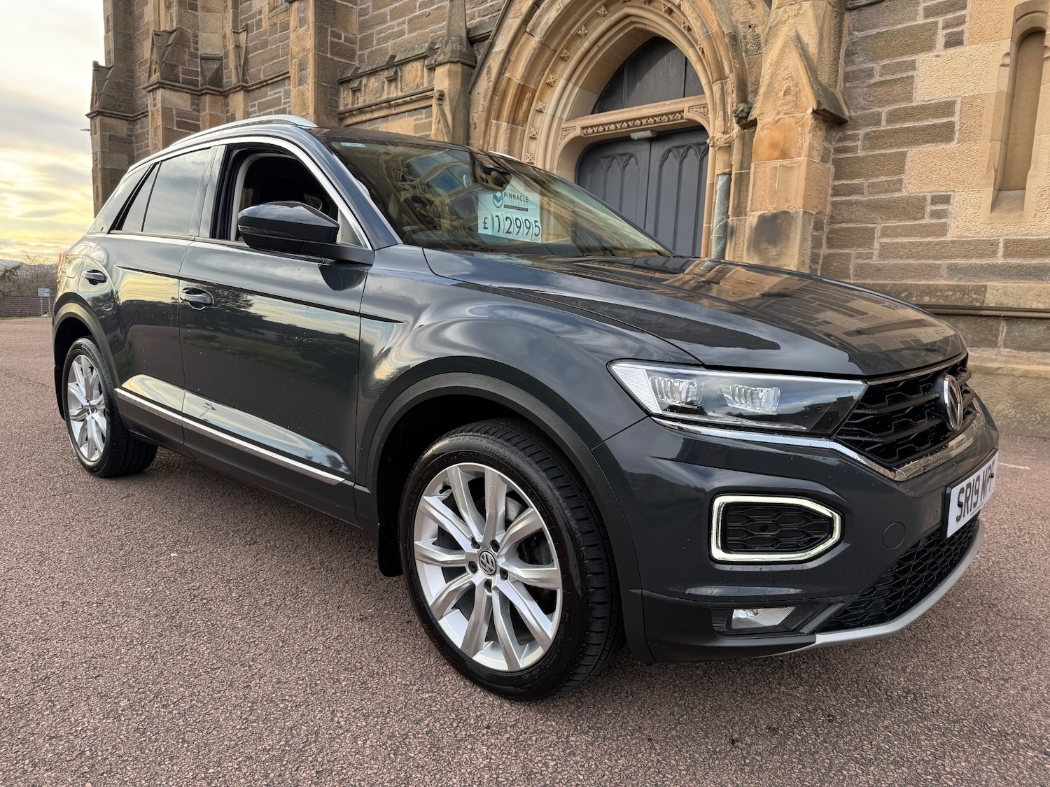 Used Volkswagen T-Roc 2019 for sale - 78145944: Photo 2