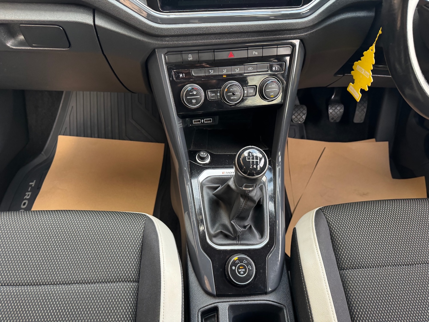 Used Volkswagen T-Roc 2019 for sale - 78145944: Photo 24