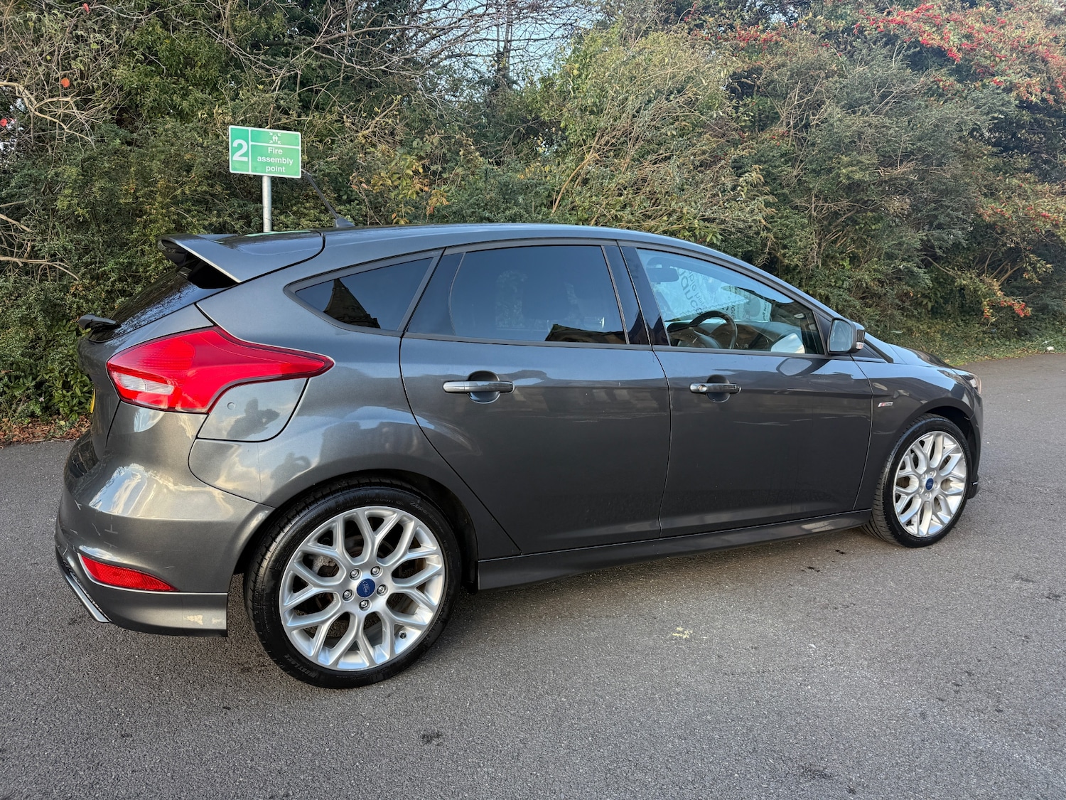 Used Ford Focus 2017 for sale - 76373374: Photo 2