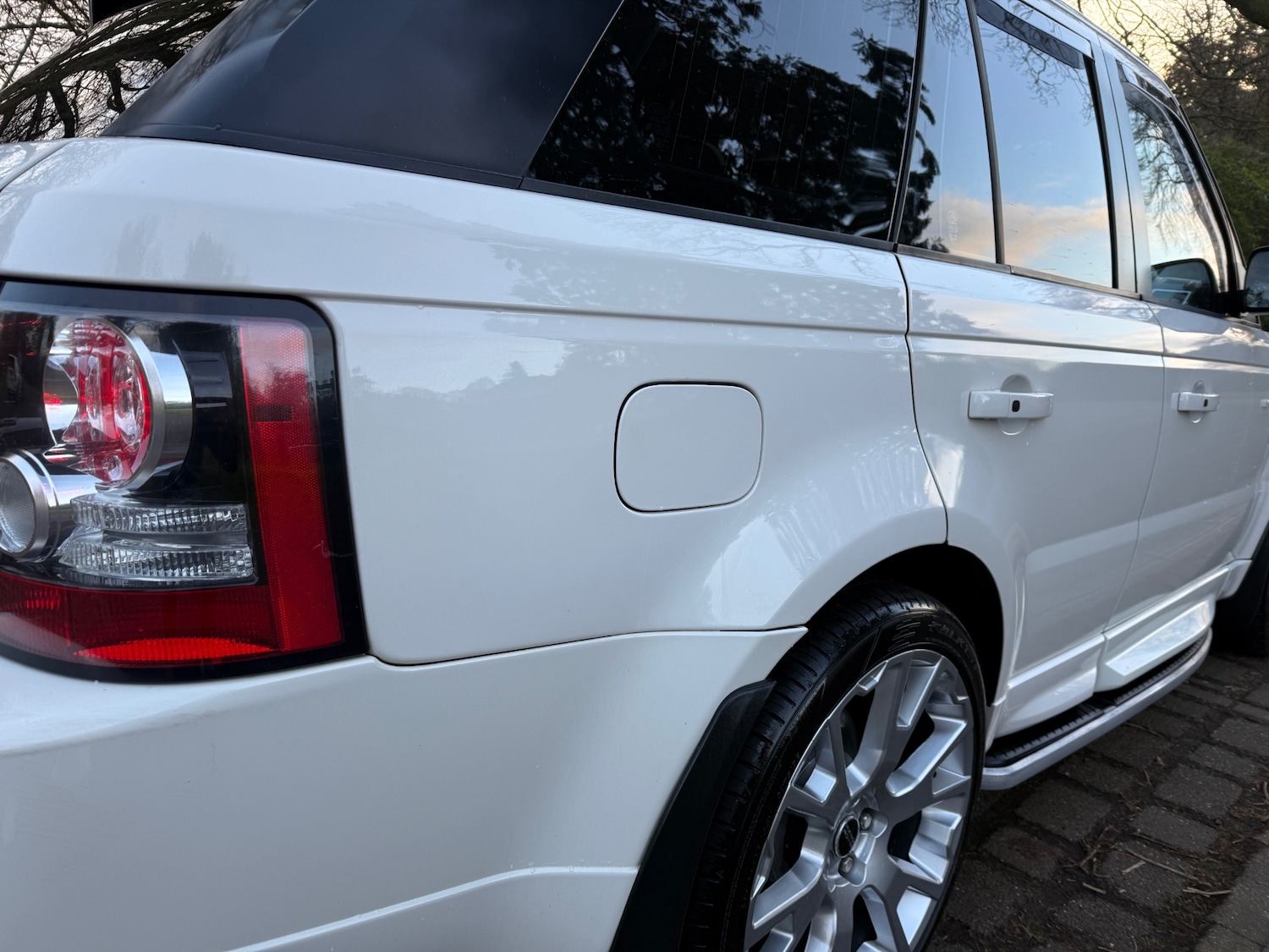 Used Land Rover Range Rover Sport 2010 for sale - 77064346: Photo 13