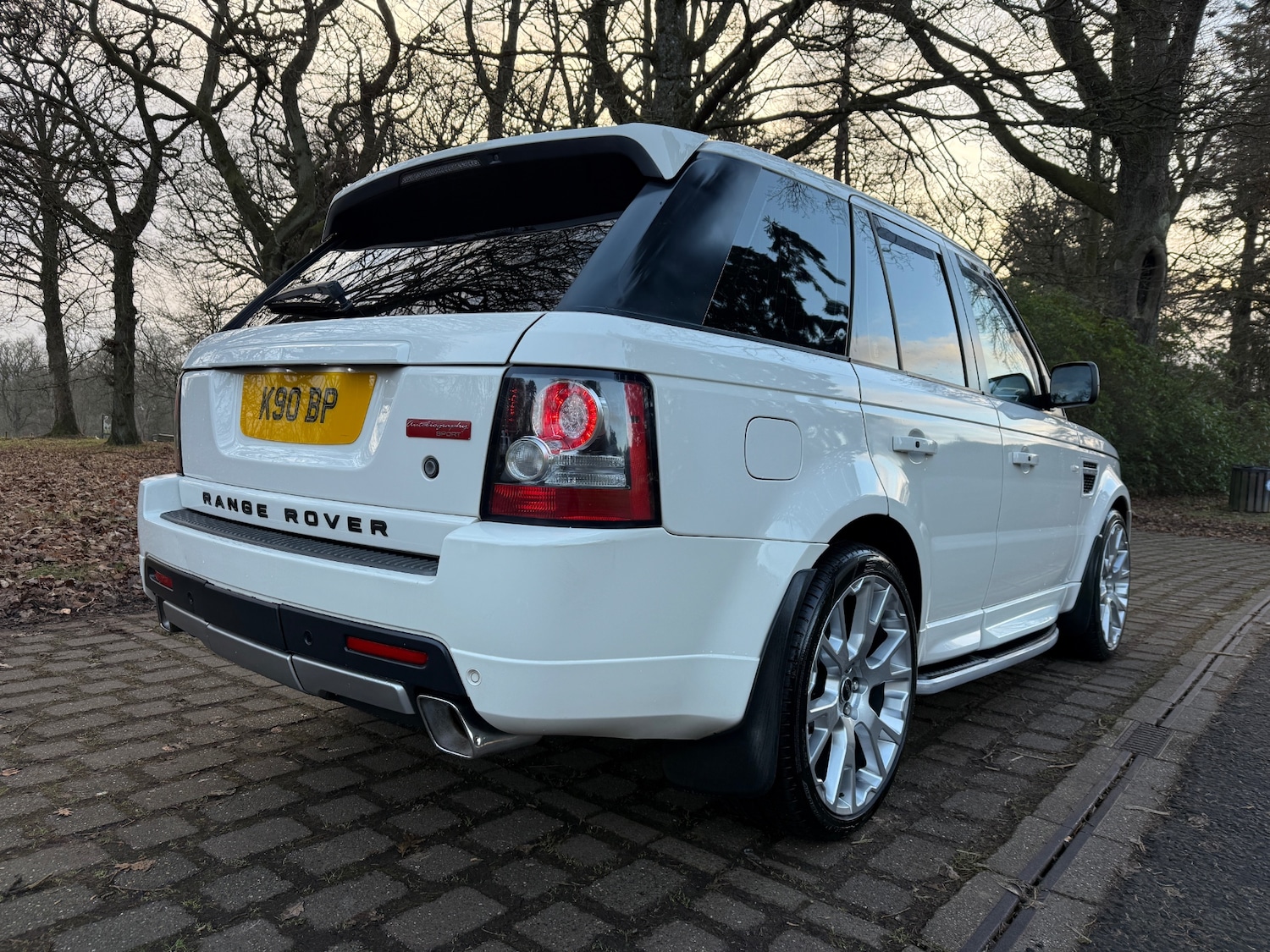 Used Land Rover Range Rover Sport 2010 for sale - 77064346: Photo 3