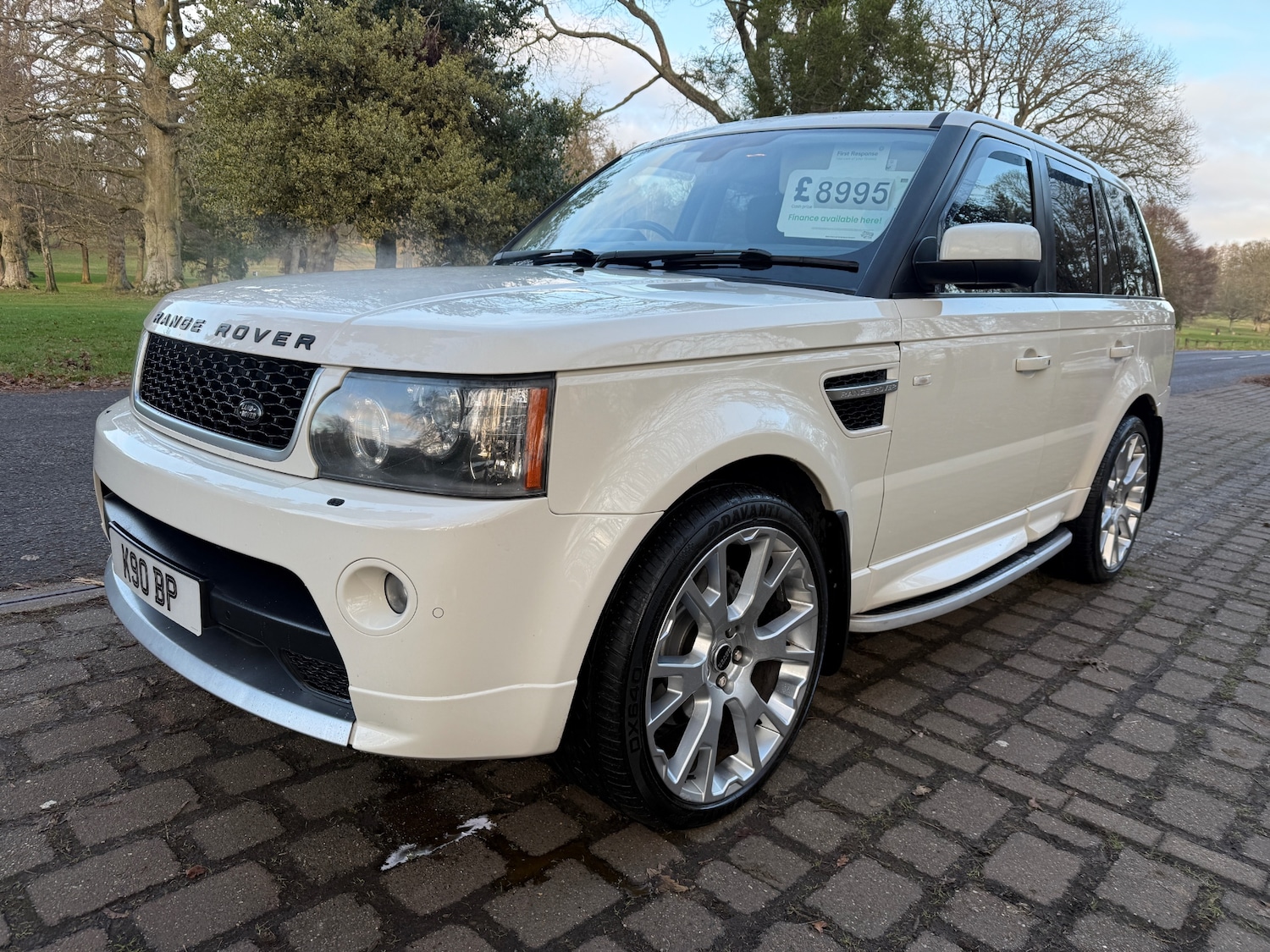 Used Land Rover Range Rover Sport 2010 for sale - 77064346: Photo 4