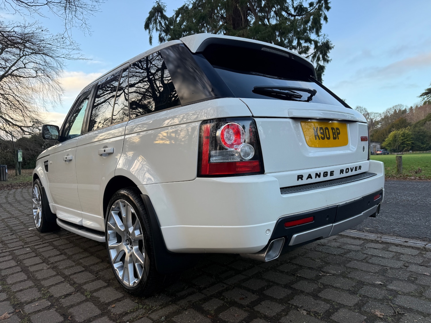 Used Land Rover Range Rover Sport 2010 for sale - 77064346: Photo 5
