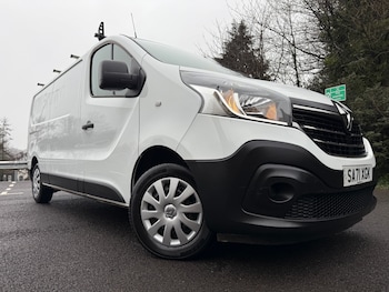 Renault Trafic feature image