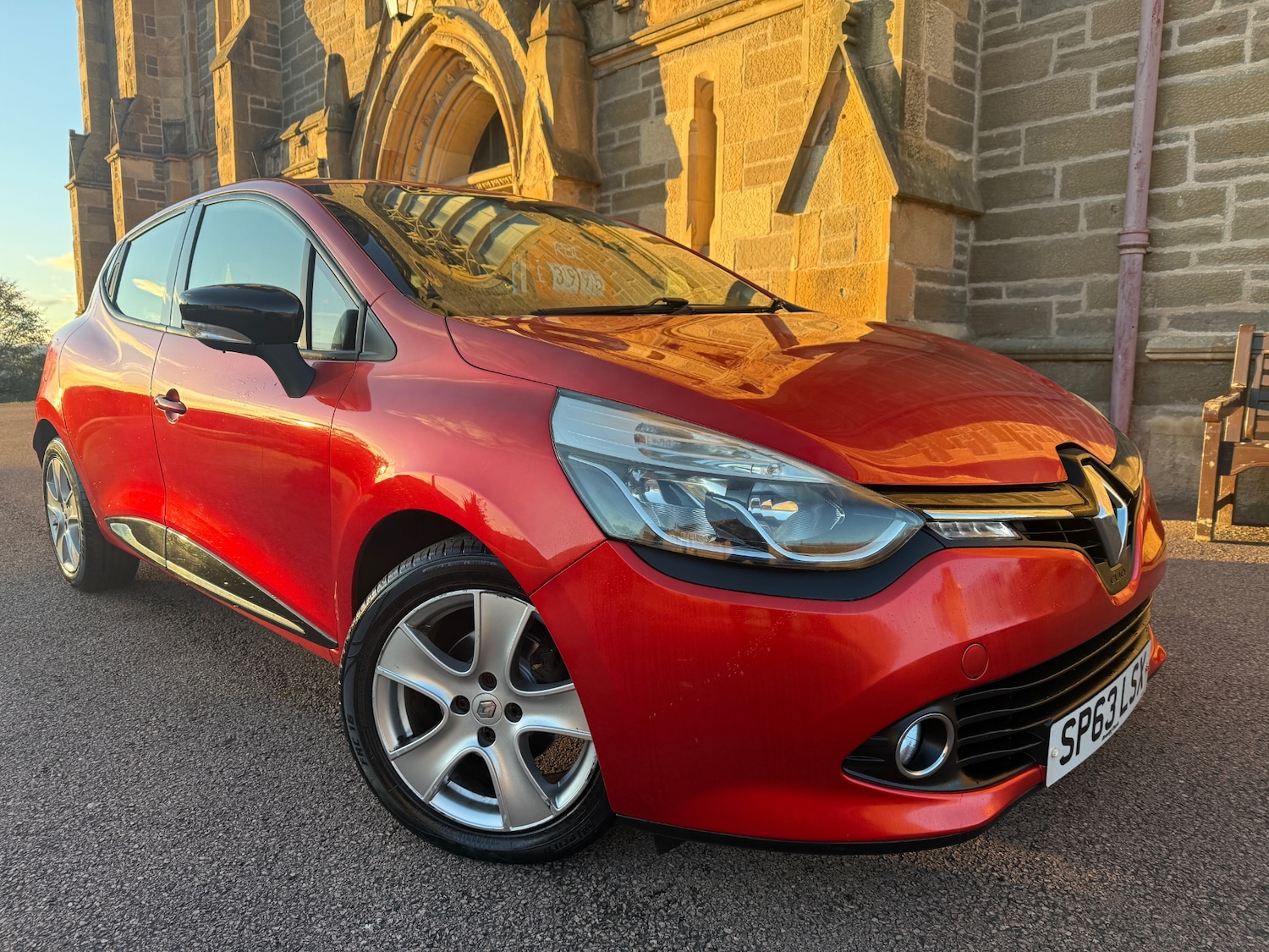 Used Renault Clio 2013 for sale - 76444274: Photo 1