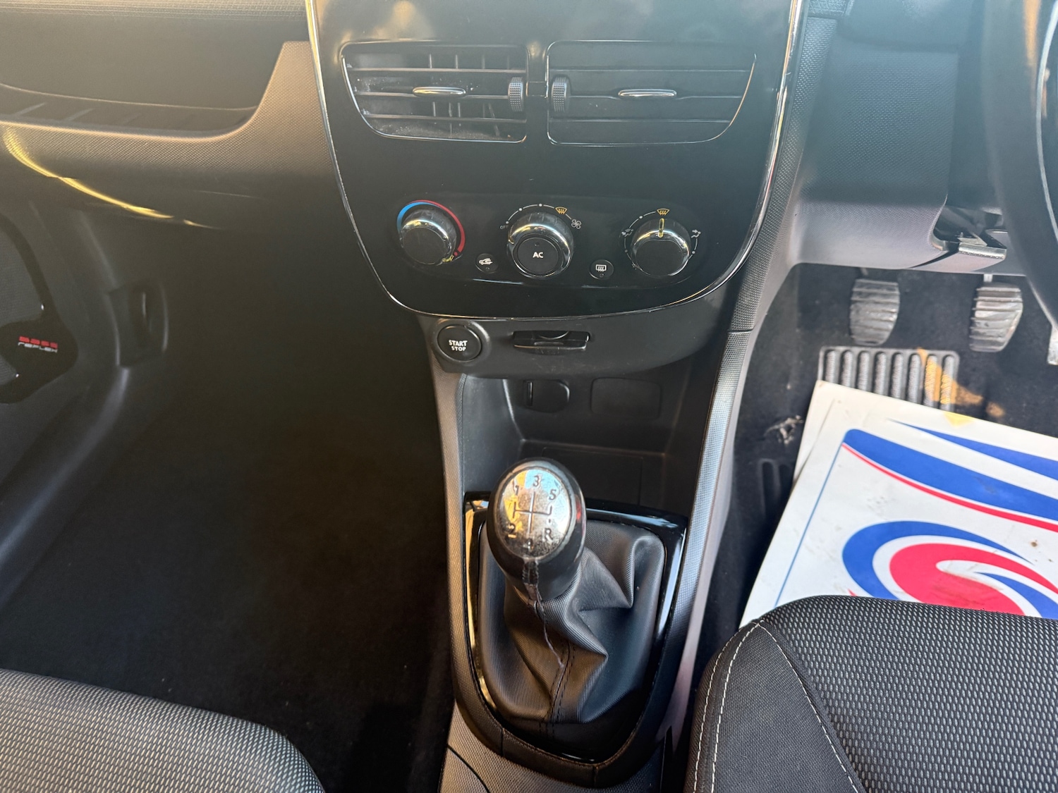 Used Renault Clio 2013 for sale - 76444274: Photo 15