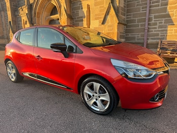 Used Renault Clio 2013 for sale - 76444274: Photo