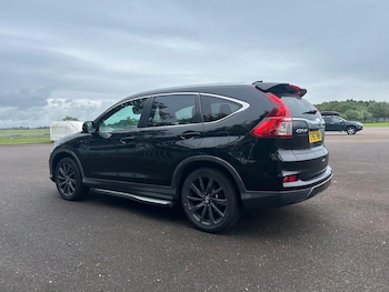 Used Honda CR-V 2017 for sale - 79147610: Photo