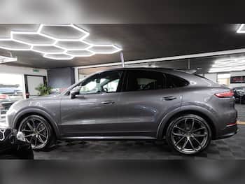 Used Porsche Cayenne 2019 for sale - 79796095: Photo