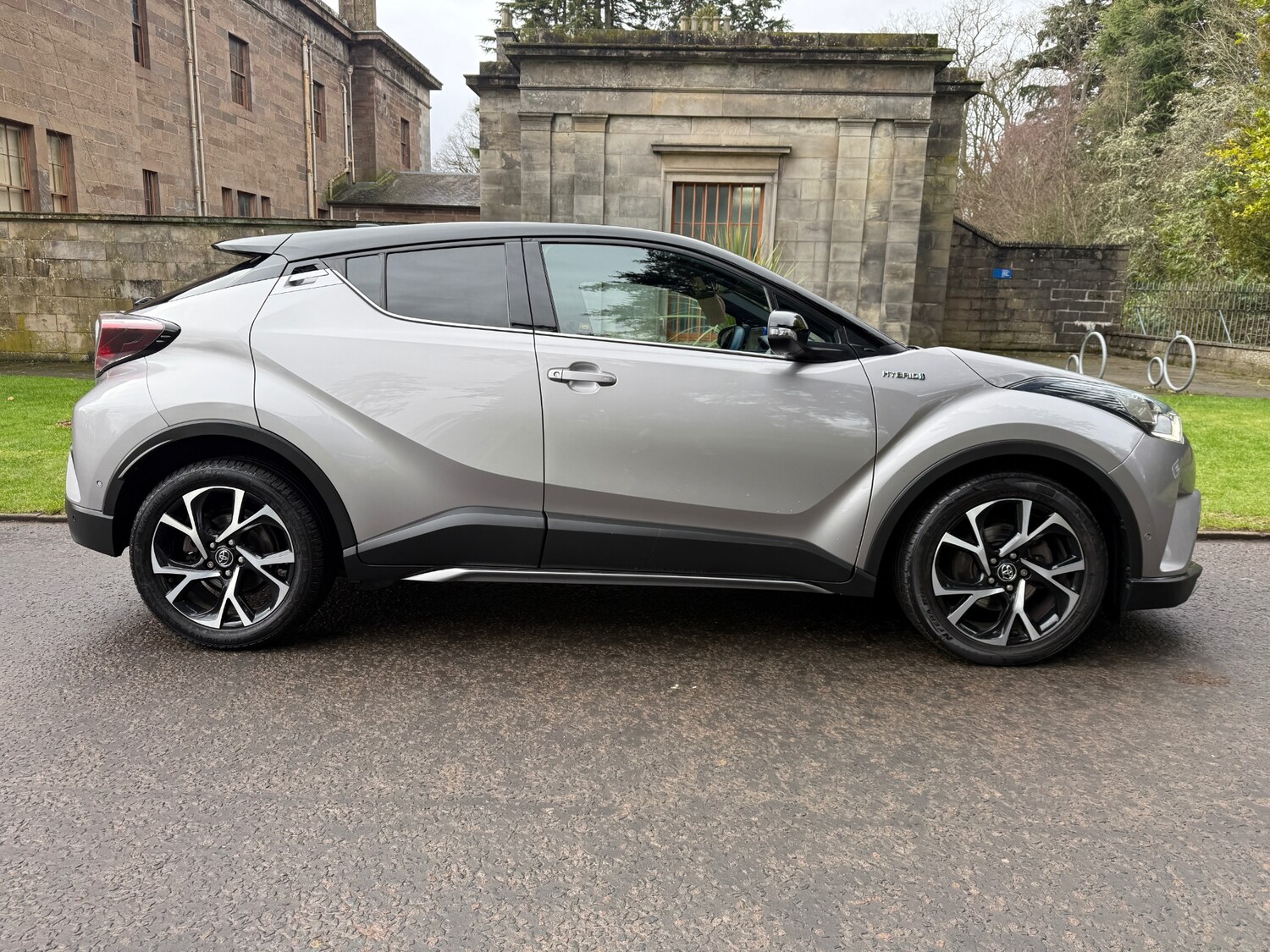 Used Toyota C-HR 2017 for sale - 77660489: Photo 10