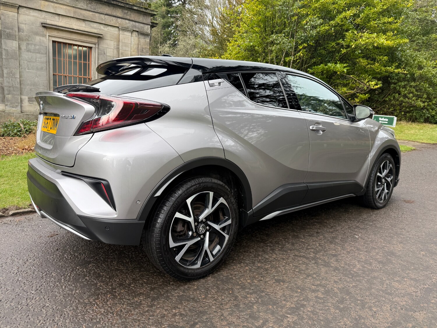 Used Toyota C-HR 2017 for sale - 77660489: Photo 9