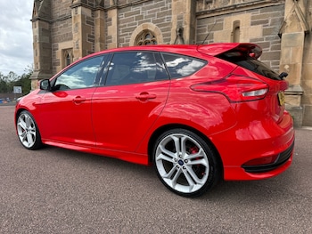 Used Ford Focus 2015 for sale - 75405601: Photo