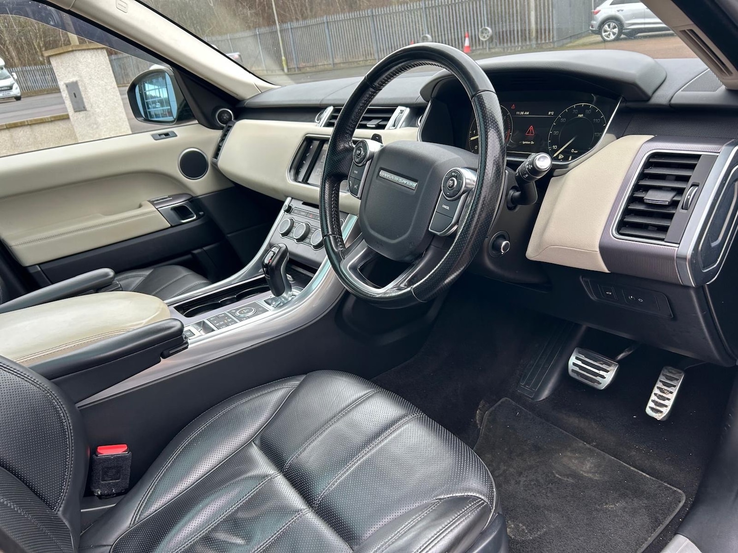 Used Land Rover Range Rover Sport 2015 for sale - 77660487: Photo 12