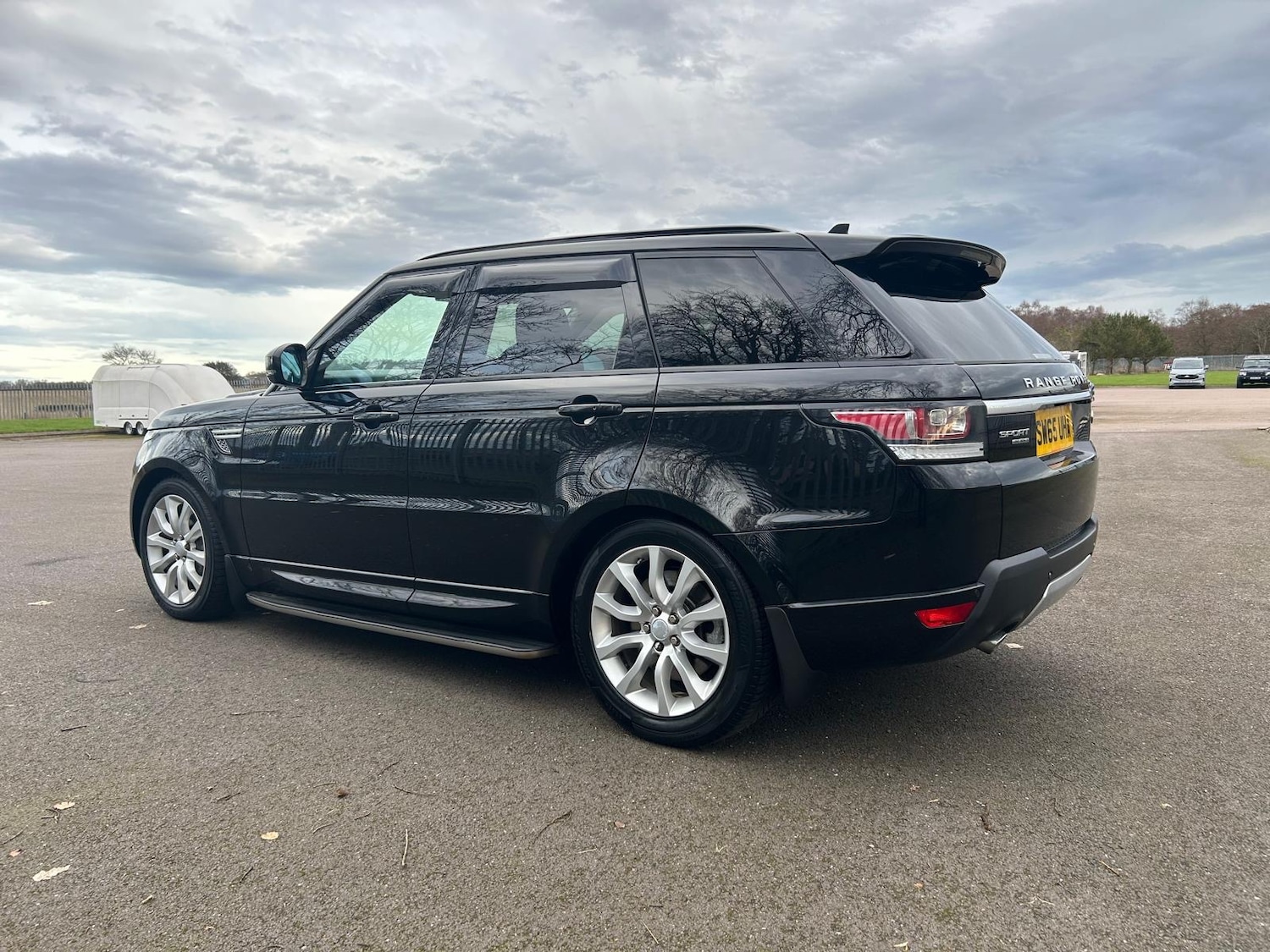 Used Land Rover Range Rover Sport 2015 for sale - 77660487: Photo 4