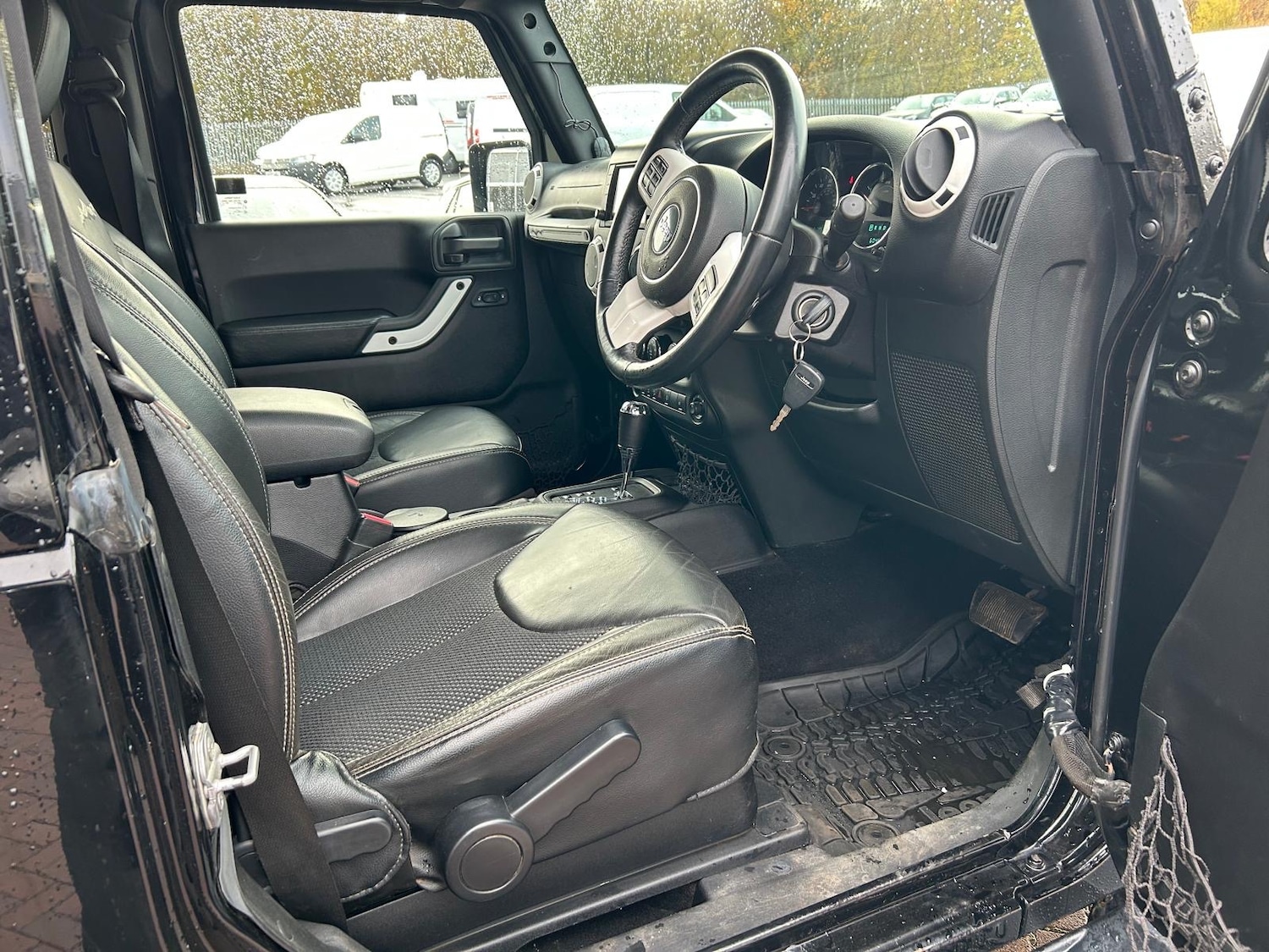 Used Jeep Wrangler 2015 for sale - 76401192: Photo 11