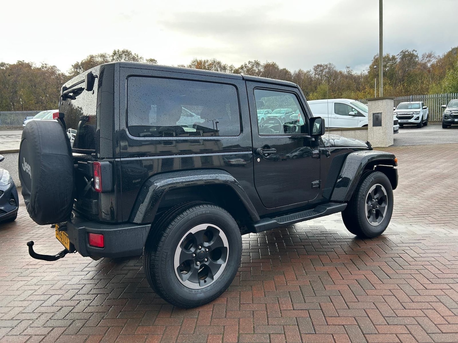 Used Jeep Wrangler 2015 for sale - 76401192: Photo 2