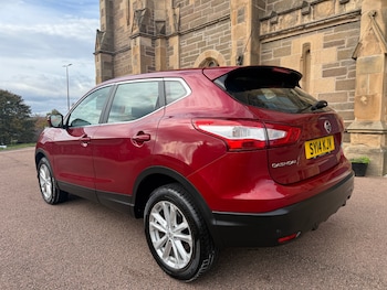 Used Nissan Qashqai 2014 for sale - 76204928: Photo