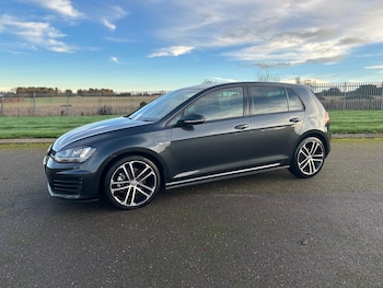 Used Volkswagen Golf 2014 for sale - 76552687: Photo