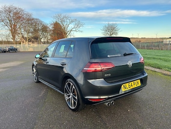 Used Volkswagen Golf 2014 for sale - 76552687: Photo