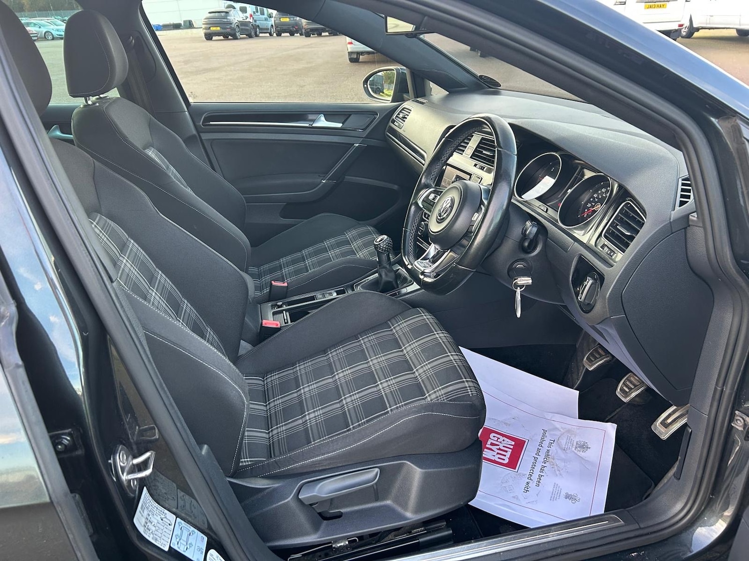 Used Volkswagen Golf 2014 for sale - 76552687: Photo 8