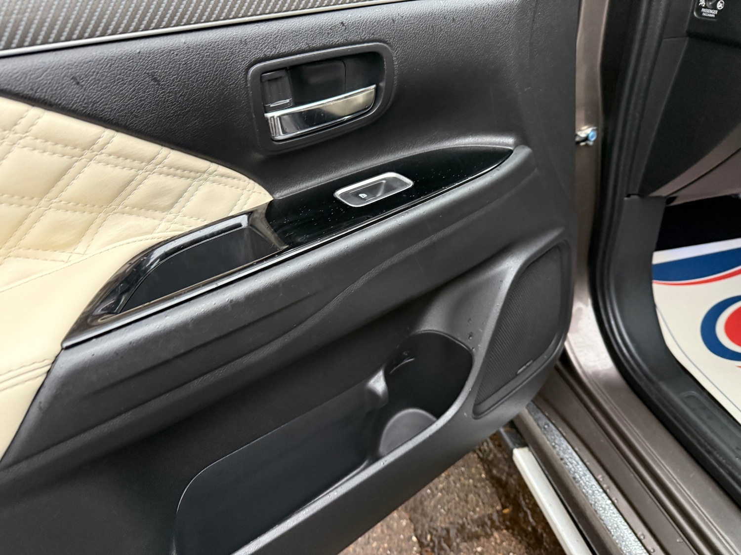 Used Mitsubishi Outlander 2018 for sale - 77512771: Photo 36