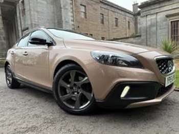 2015 (15) - D2 [120] Cross Country Lux 5dr