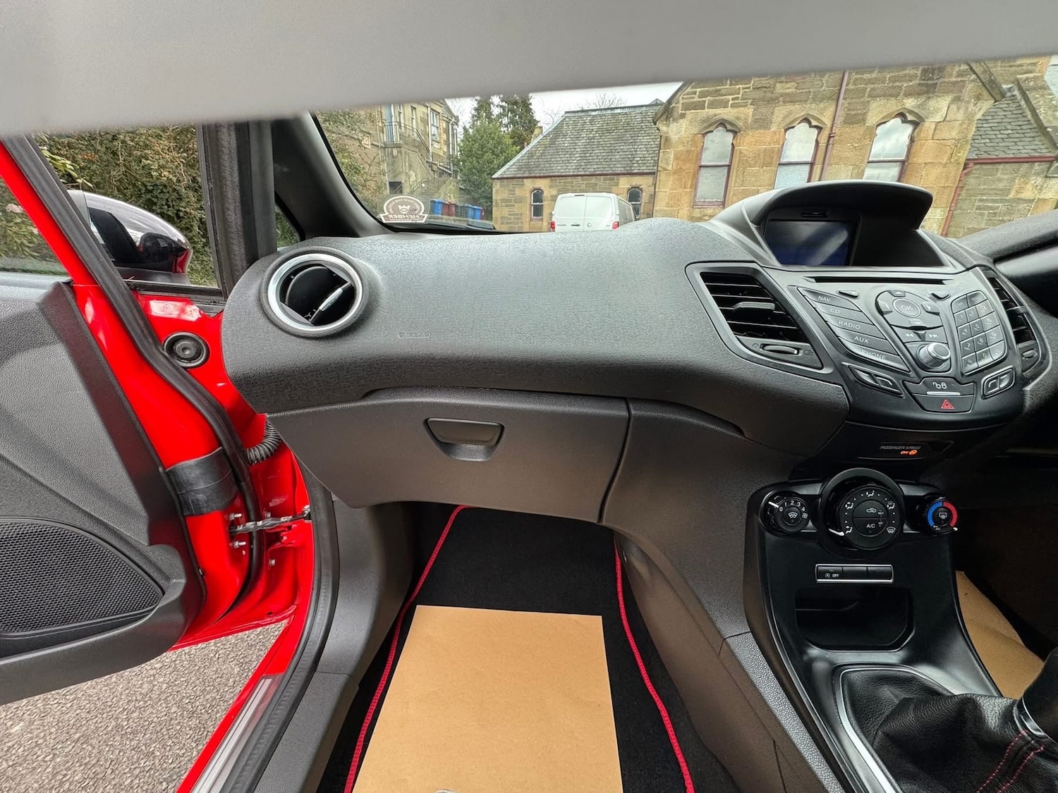 Used Ford Fiesta 2017 for sale - 78067813: Photo 13