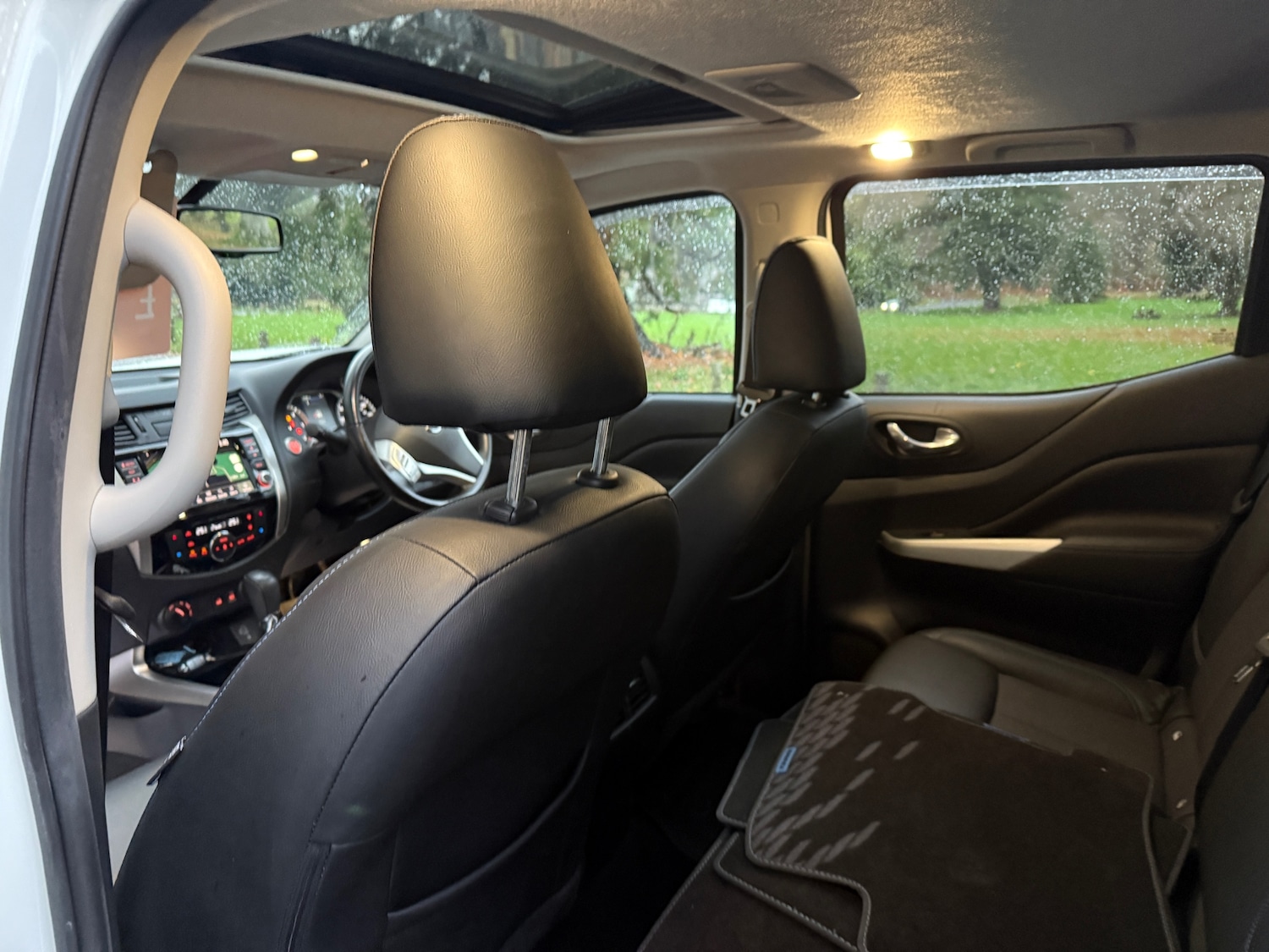 Used Nissan Navara 2020 for sale - 76552690: Photo 41