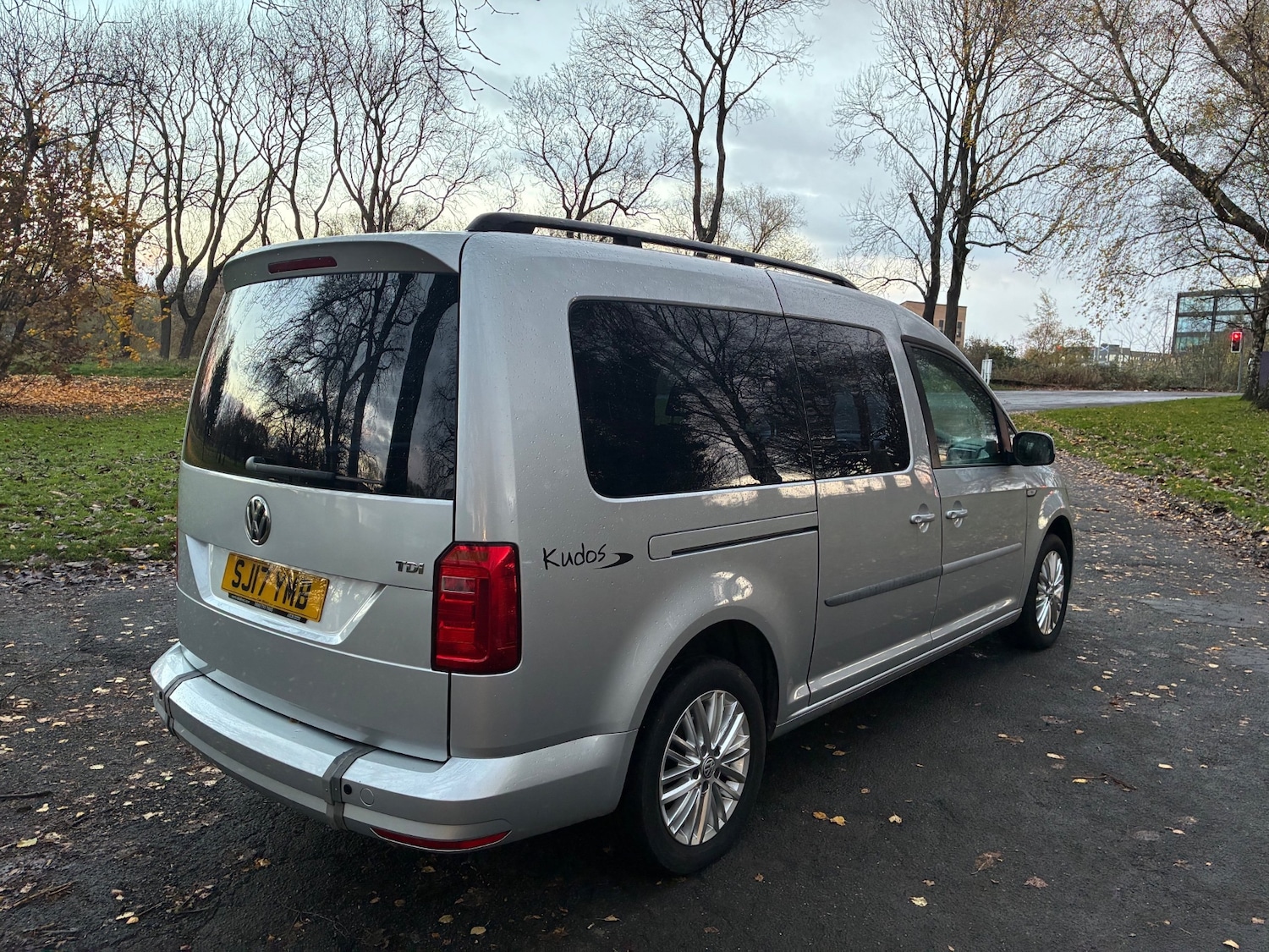 Used Volkswagen Caddy Maxi Life 2017 for sale - 76596899: Photo 5