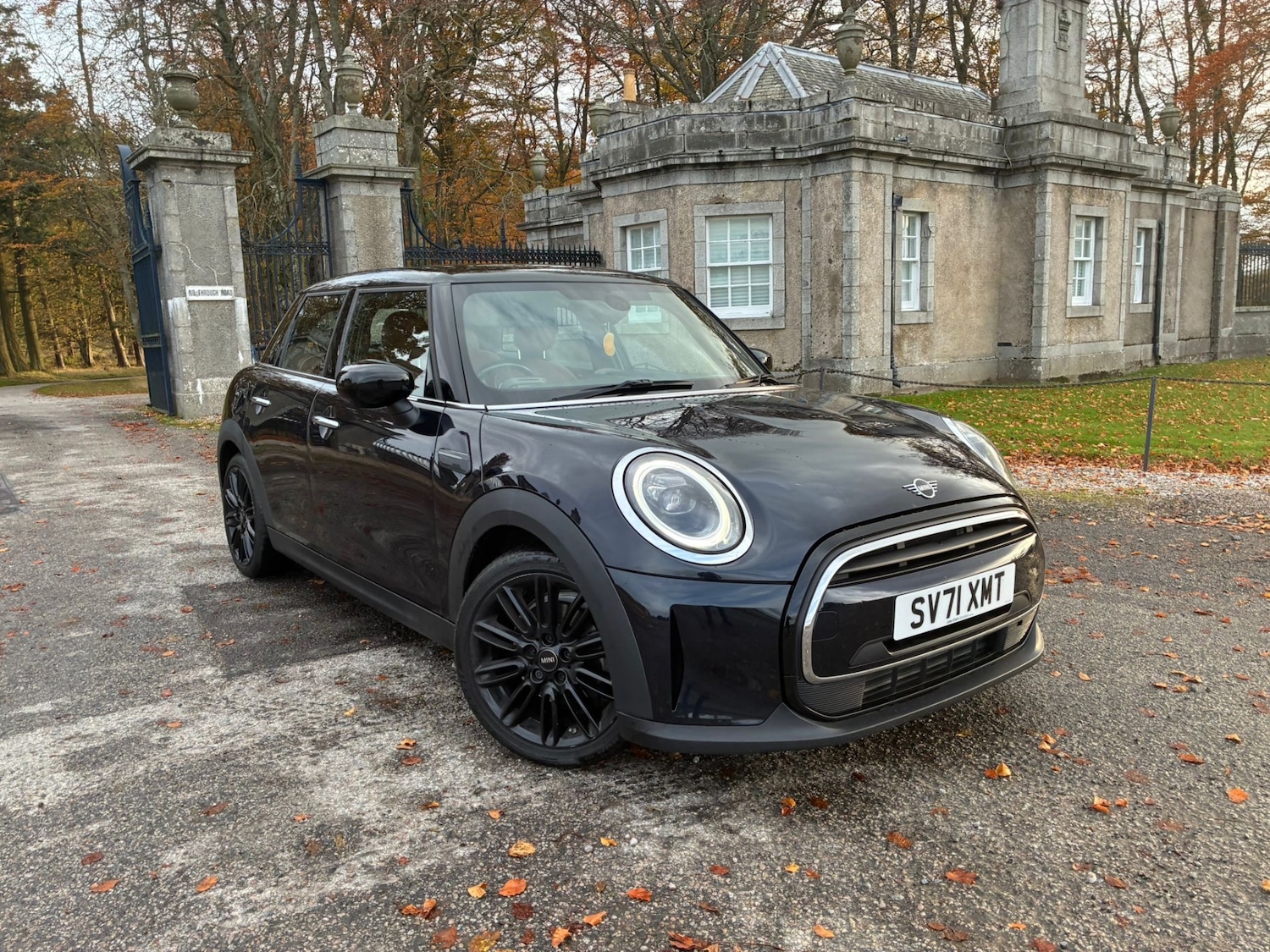 Used MINI Hatch 2021 for sale - 76487592: Photo 1