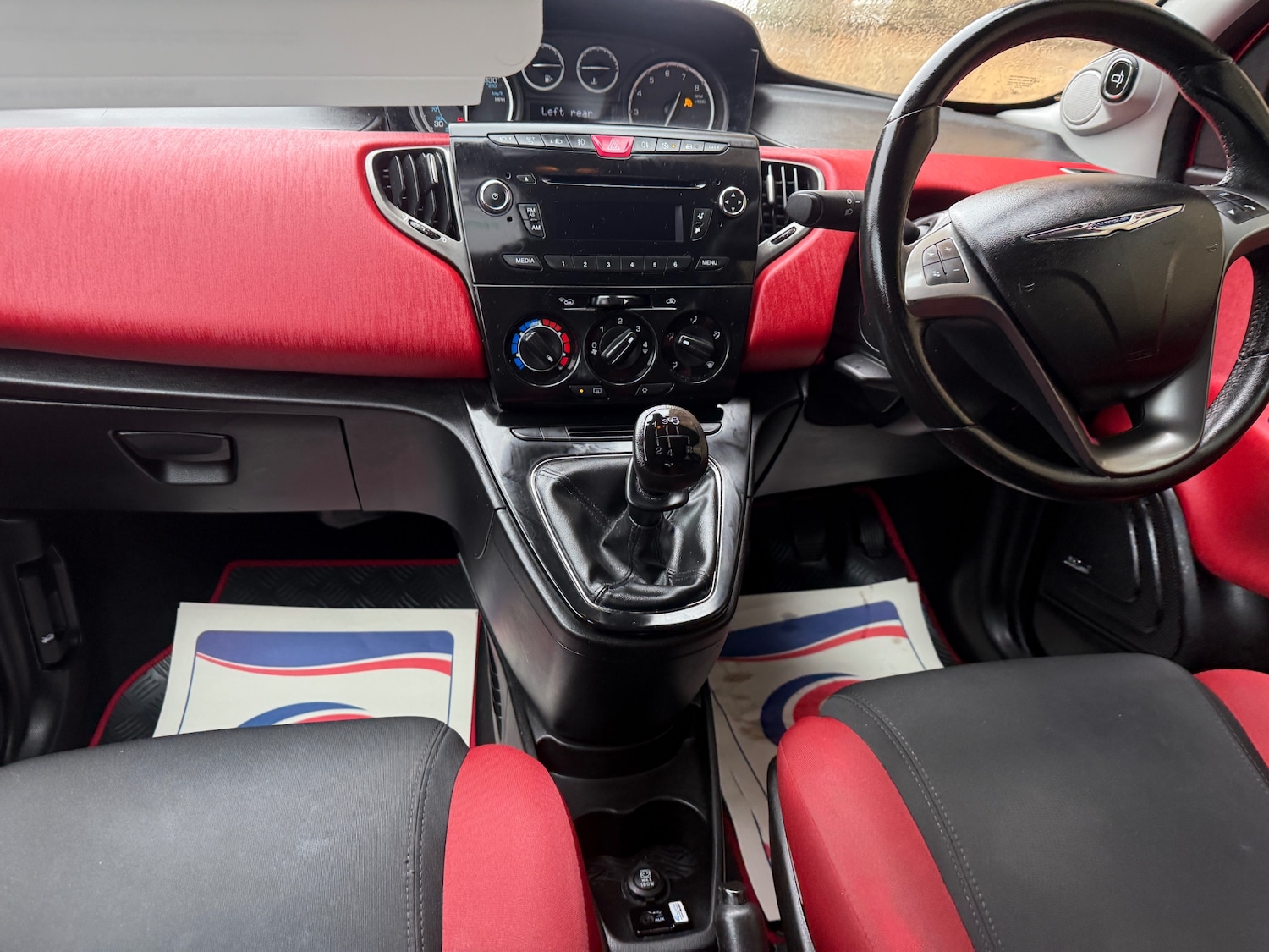Used Chrysler Ypsilon 2012 for sale - 76125529: Photo 19