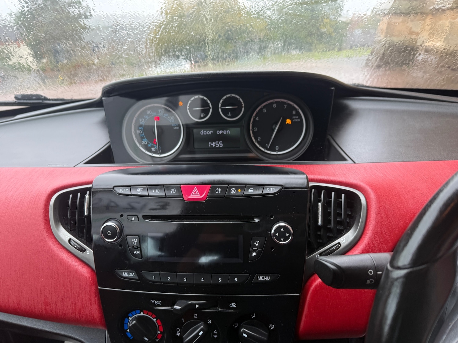 Used Chrysler Ypsilon 2012 for sale - 76125529: Photo 25