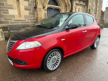 Used Chrysler Ypsilon 2012 for sale - 76125529: Photo