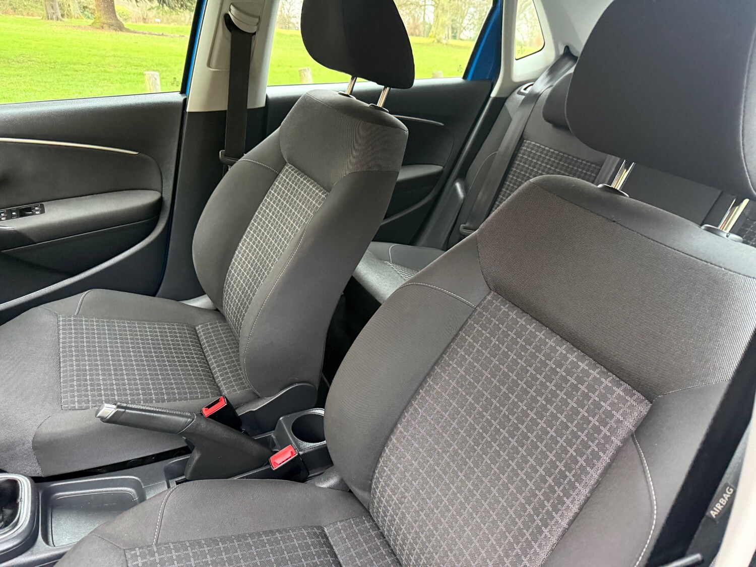 Used Volkswagen Polo 2015 for sale - 77668215: Photo 14