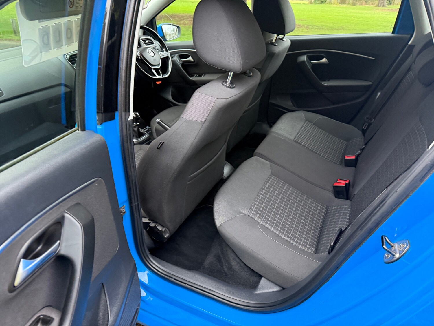 Used Volkswagen Polo 2015 for sale - 77668215: Photo 15