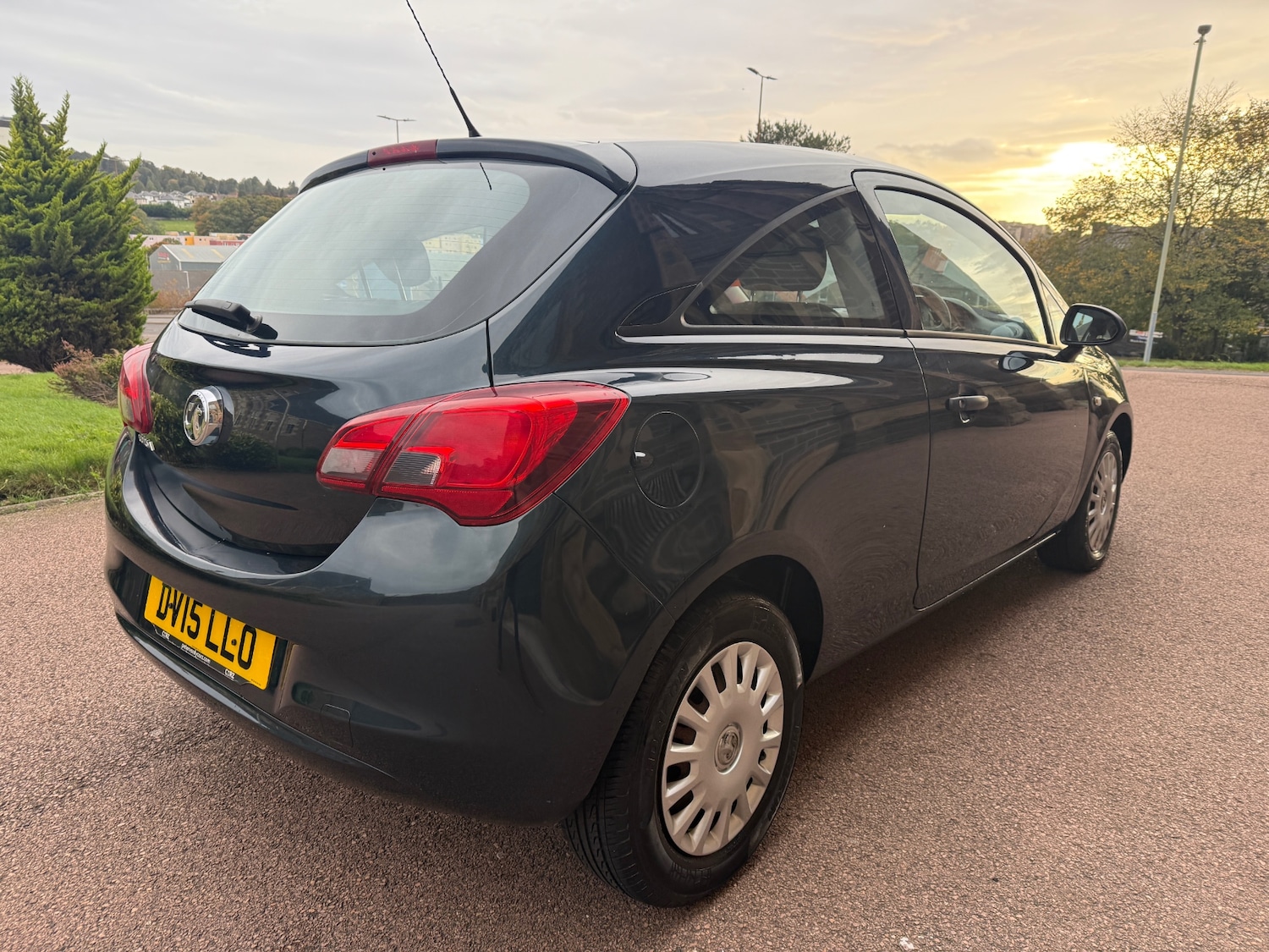 Used Vauxhall Corsa 2015 for sale - 76180641: Photo 6