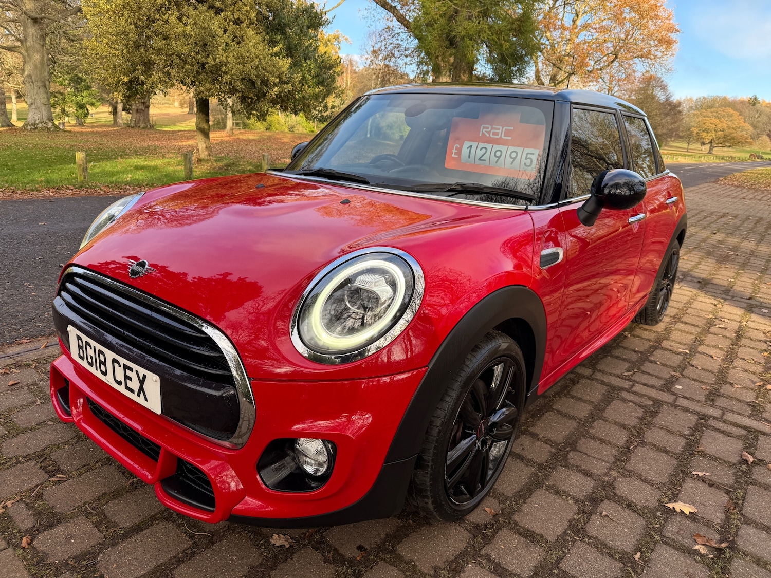 Used MINI Hatch 2018 for sale - 76587928: Photo 2