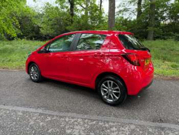 Used Toyota Yaris 2015 for sale - 74824266: Photo
